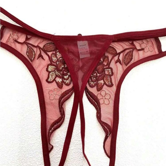 2 Pc Women's
Floral Embroidery
Open Crotch Thongs - Picture 2 of 11